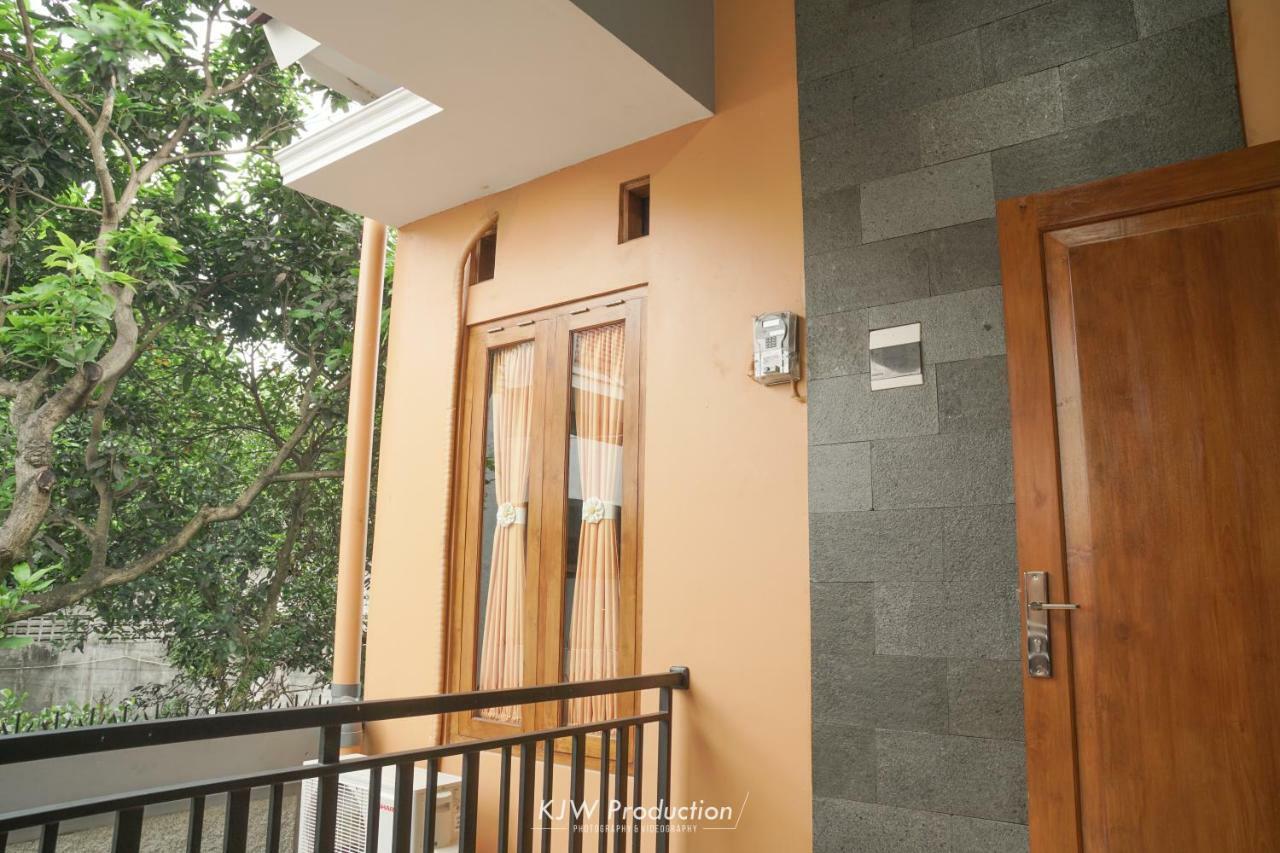 M Stay Guest House Jogja Yogyakarta Extérieur photo