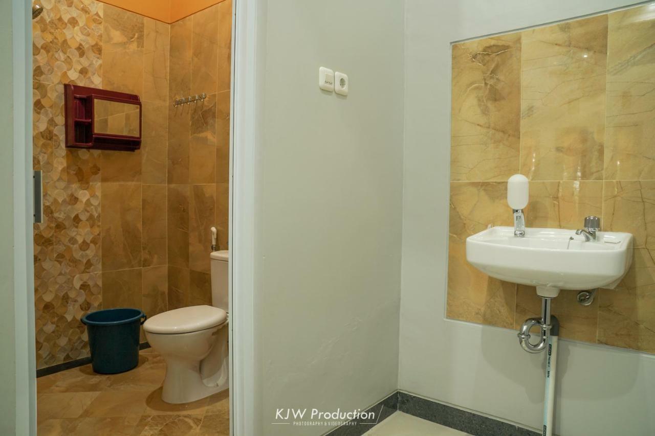 M Stay Guest House Jogja Yogyakarta Extérieur photo